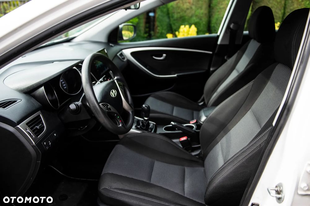Hyundai i30 1.4 Trend - 18