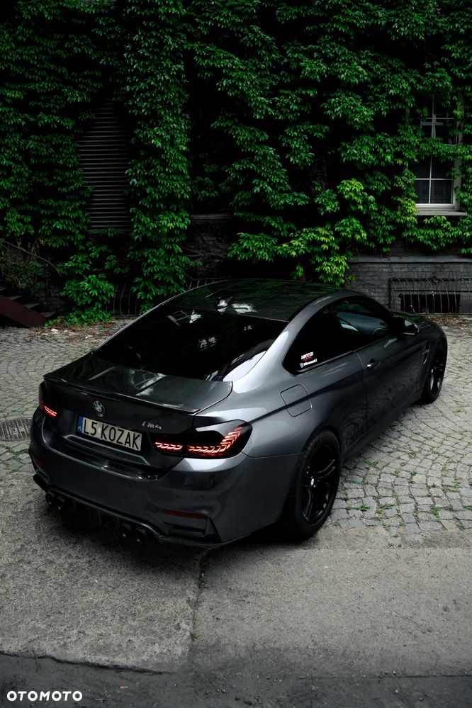 BMW M4 DKG - 14