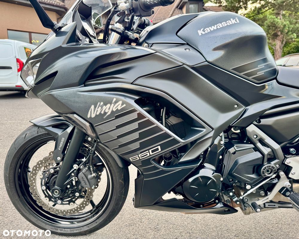 Kawasaki Ninja - 11