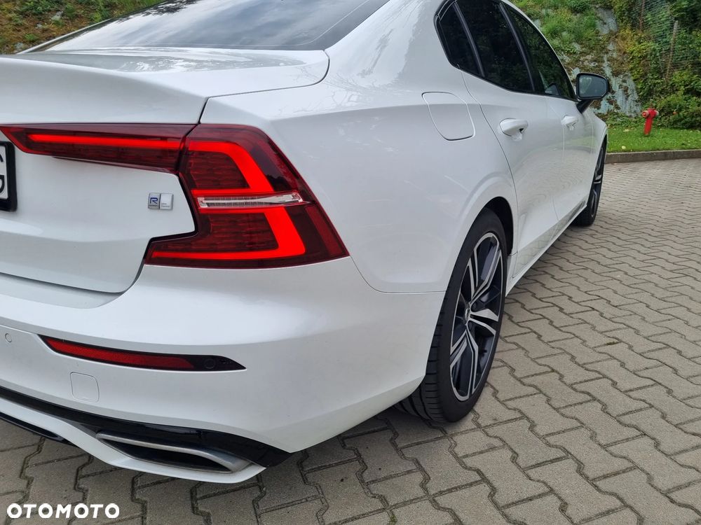 Volvo S60 T4 R-Design - 16