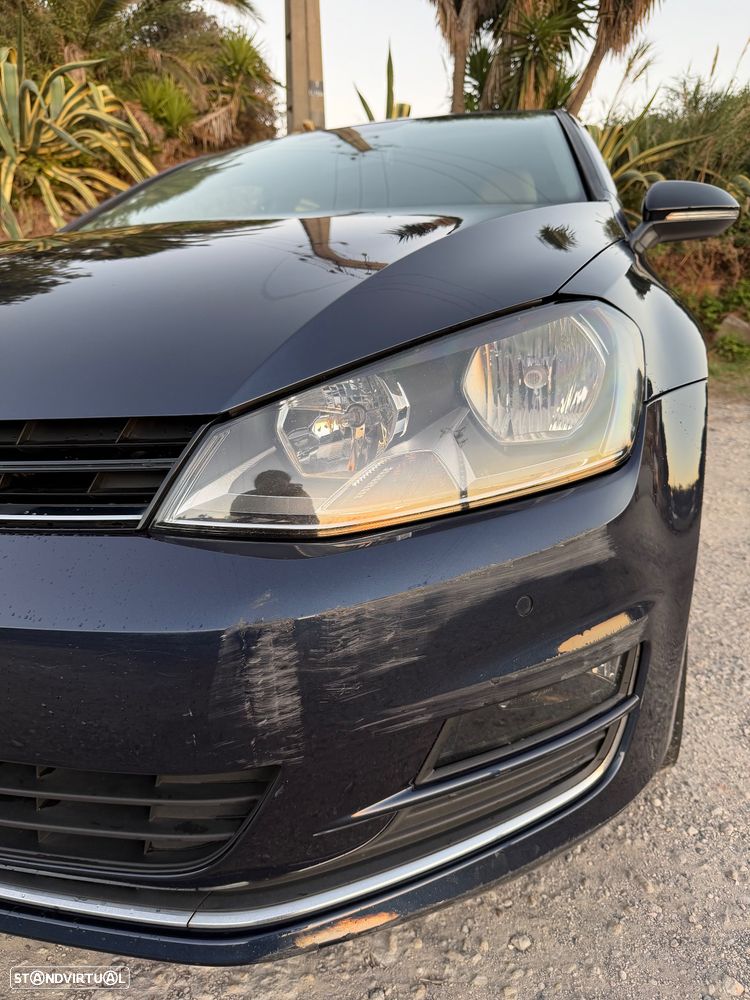 VW Golf 1.6 TDi Highline DSG - 11