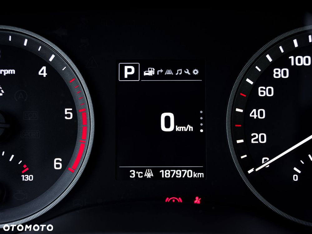 Hyundai Tucson blue 1.7 CRDi 2WD DCT Style - 29