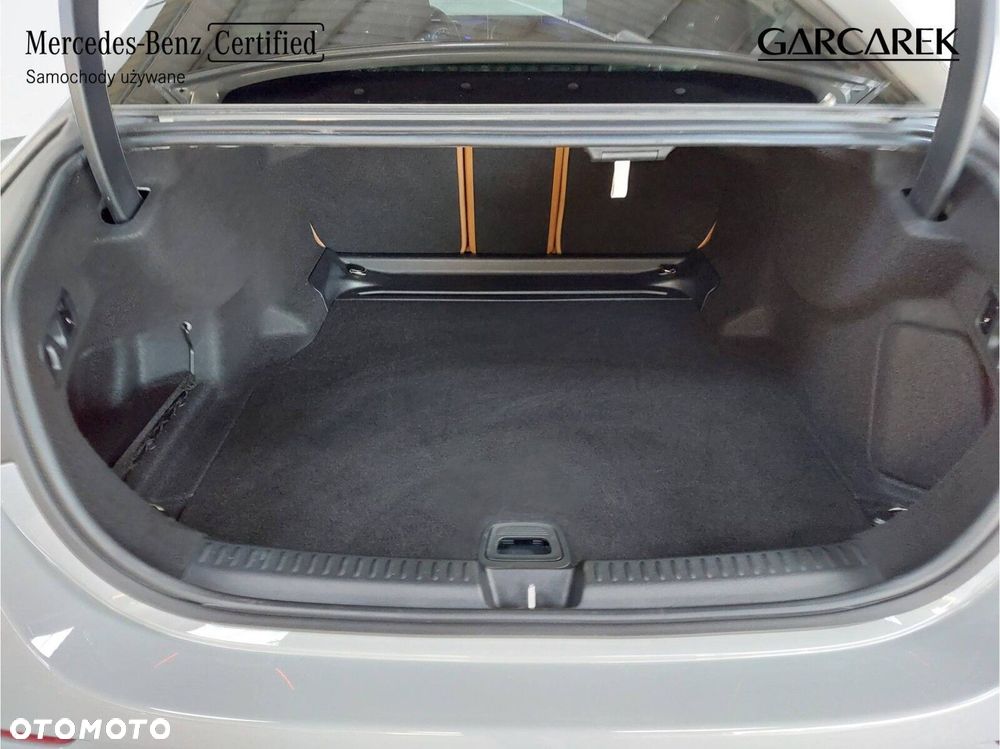 Mercedes-Benz Klasa E - 8