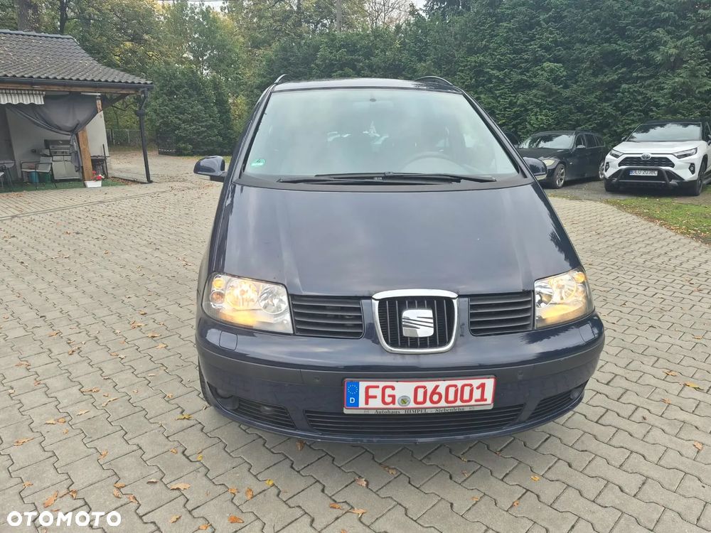 Seat Alhambra 2009 photo 2