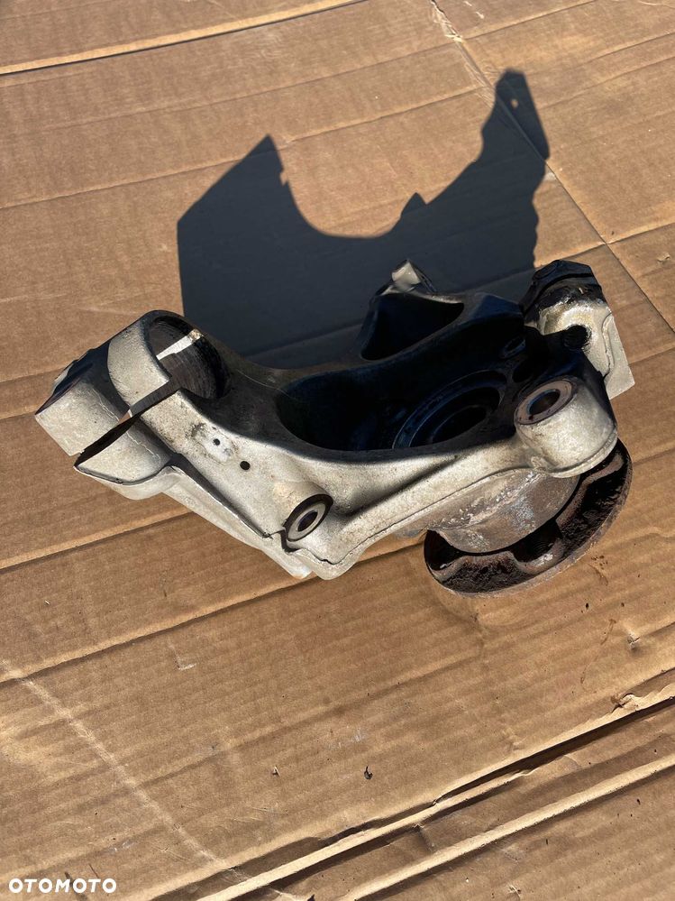 Piasta zwrotnica koła przedniego prawa Volvo XC40 C40 - 4