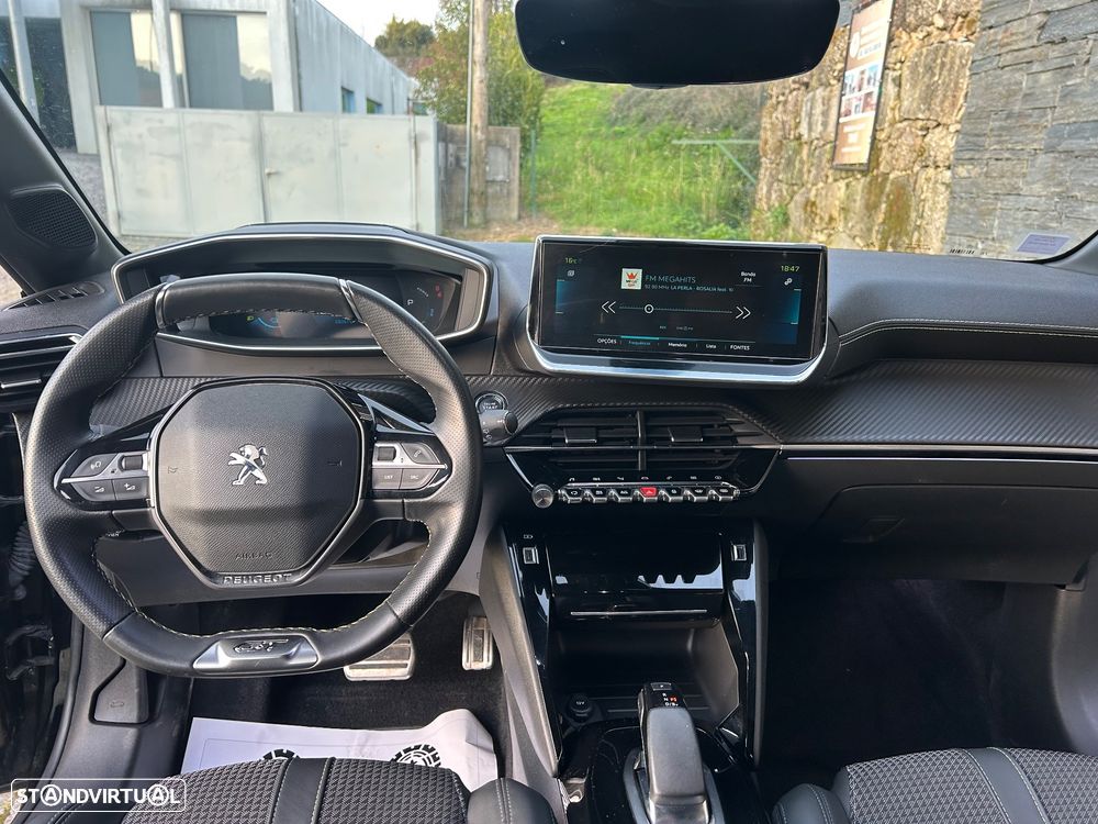 Peugeot e-208 50 kWh GT - 12