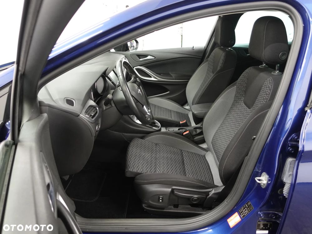 Opel Astra 1.2 Turbo Edition - 21