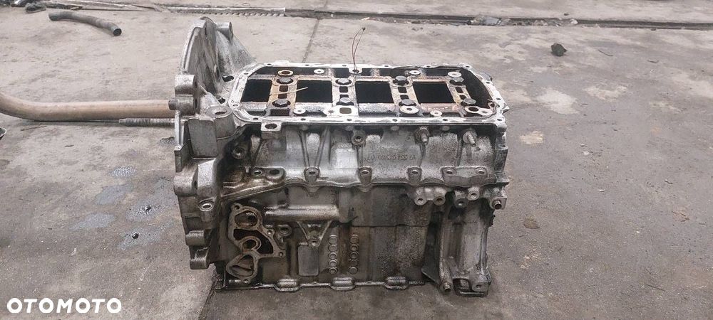 BLOK SILNIKA PEUGEOT 308 I 1.4 VTI MBGU30 - 1