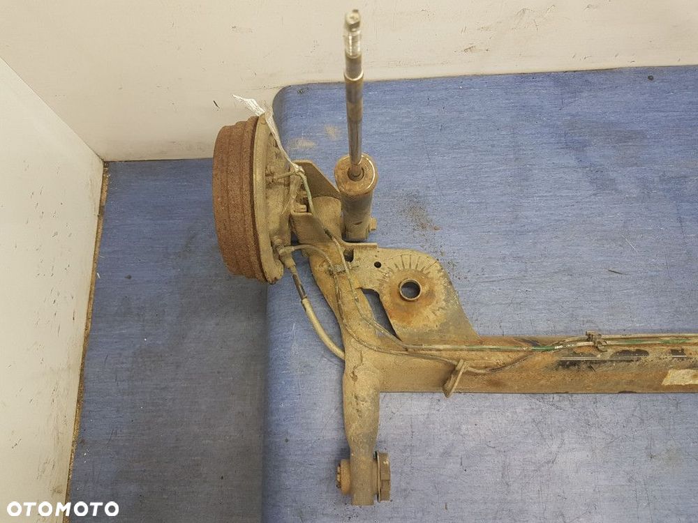 RENAULT CLIO III BELKA ZAWIESZENIA TYŁ - 8