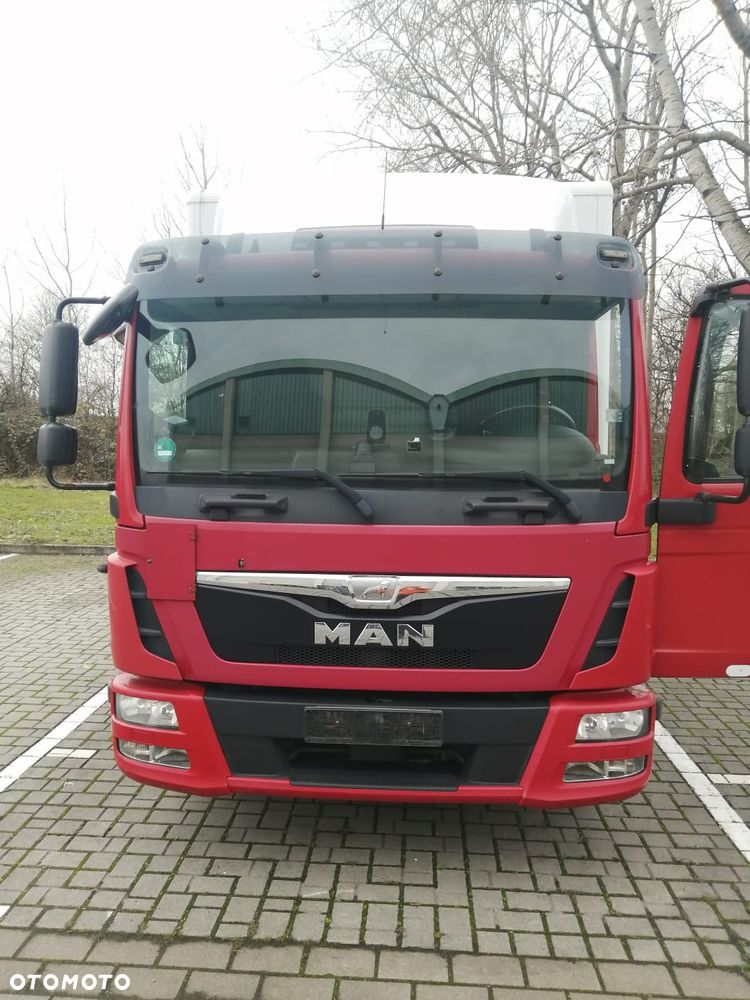 MAN TGL 12.220 - 2