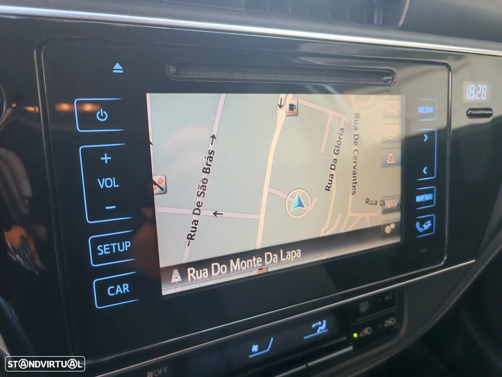 Toyota Auris Touring Sports 1.8 HSD Exclusive +TSS+Navi - 22