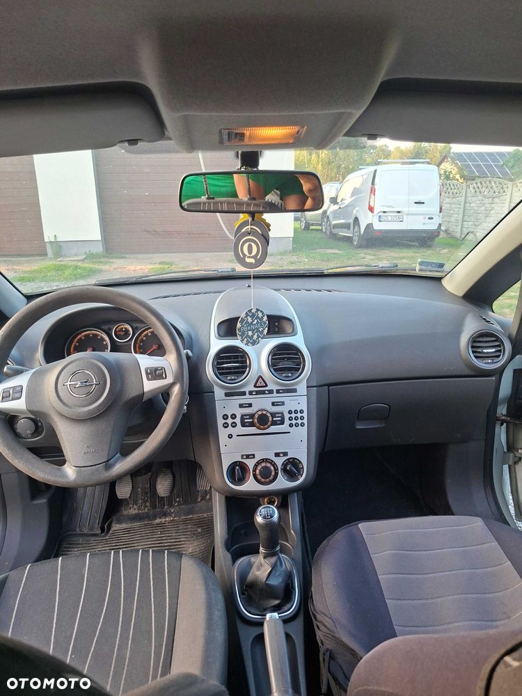 Opel Corsa - 7
