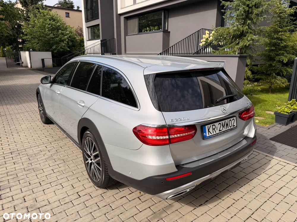 Mercedes-Benz Klasa E 220 d 4-Matic AMG - 11