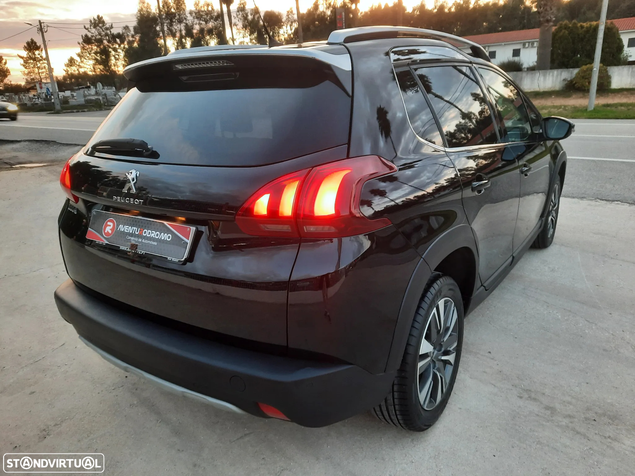 Peugeot 2008 1.6 BlueHDi Allure - 12