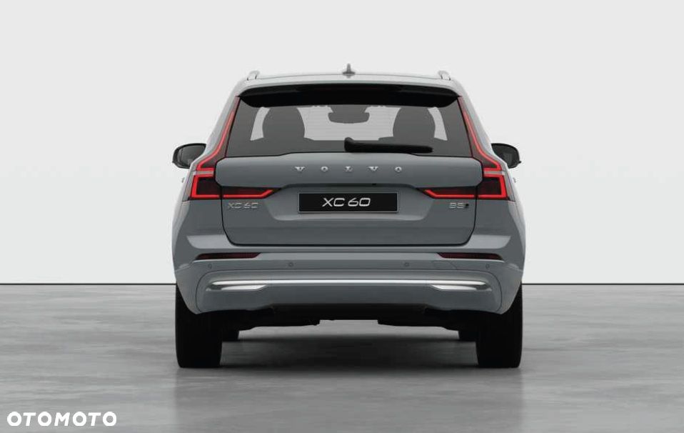 Volvo XC 60 B5 B AWD Plus Bright - 4