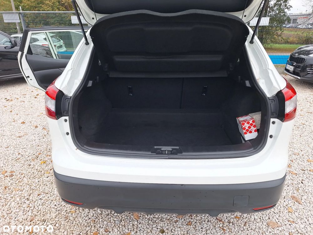 Nissan Qashqai 1.2 DIG-T N-Vision - 21
