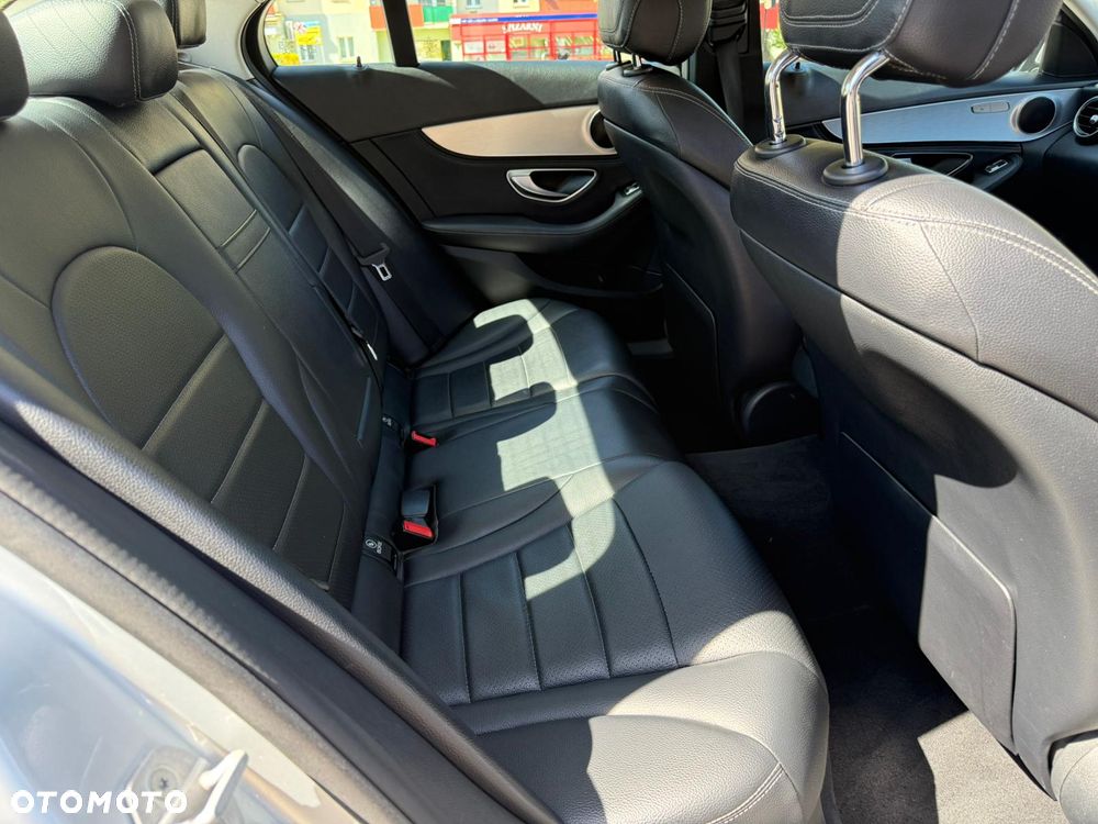 Mercedes-Benz Klasa C 220 (BlueTEC) d BlueEFFICIENCY Edition 7G-TRONIC AMG Line - 37