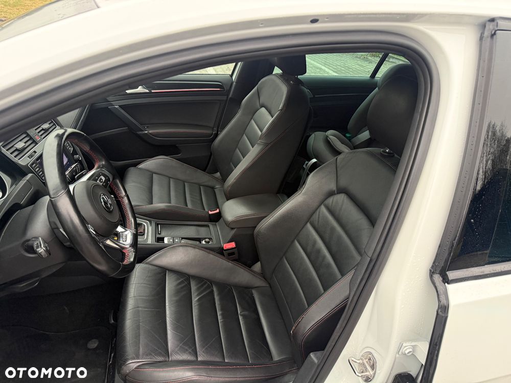 Volkswagen Golf 2.0 TSI BMT GTI Performance DSG - 24