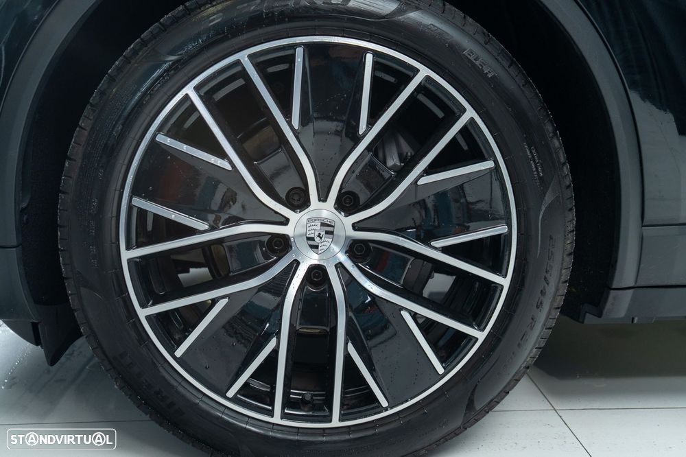 Porsche Macan Electric 4 - 40