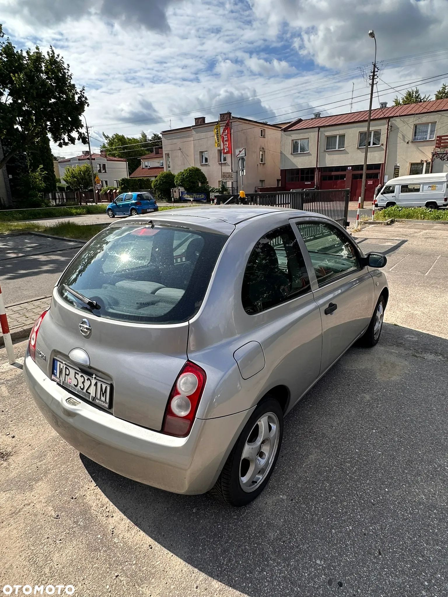 Nissan Micra - 2