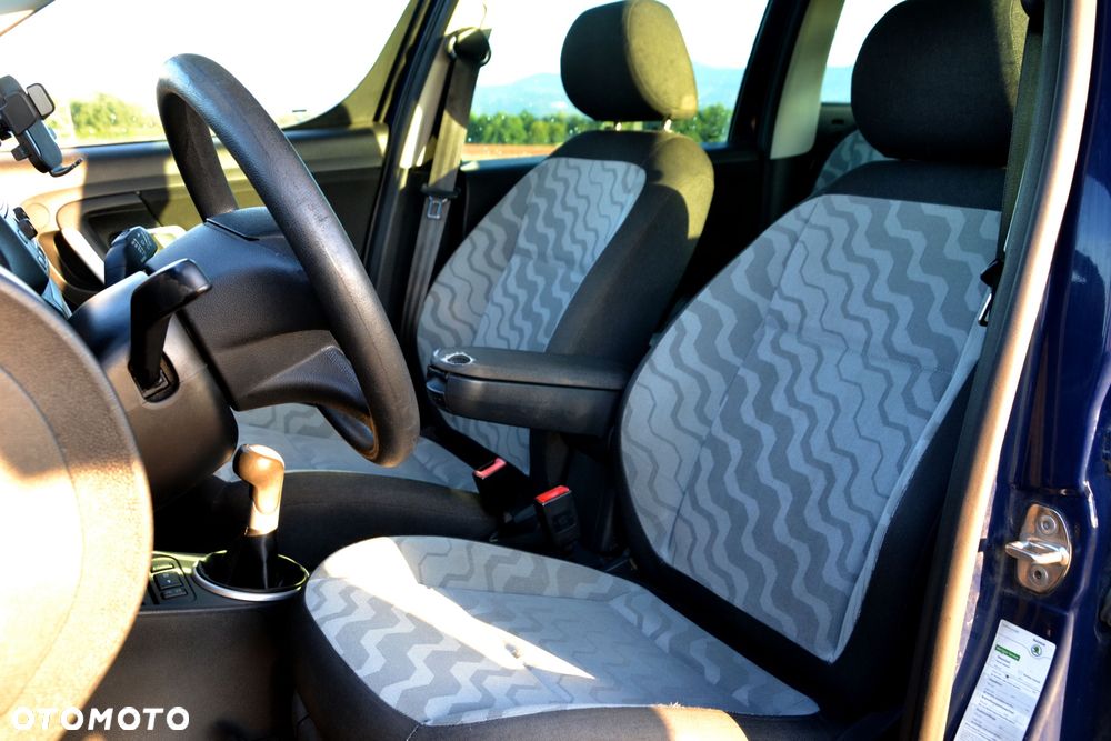 Skoda Roomster - 21