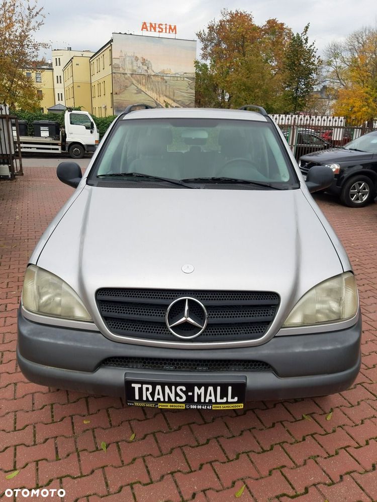 Mercedes-Benz ML 2000