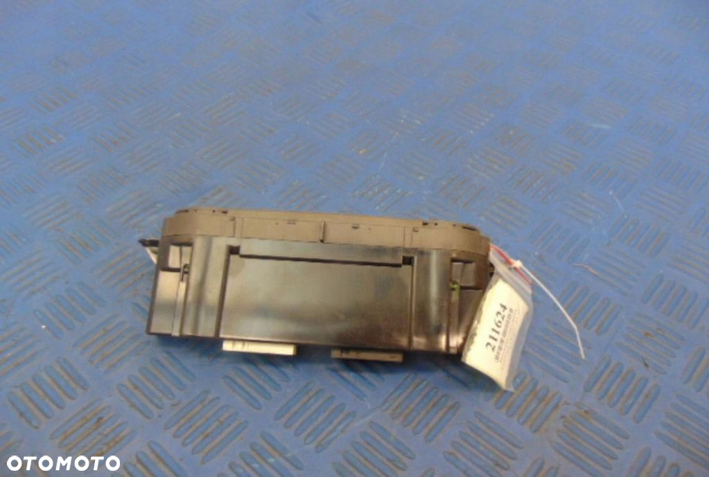 ORD FOCUS C MAX 1 PANEL NAWIEWU - 2