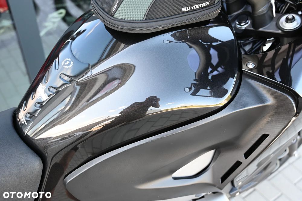 Honda VFR - 22