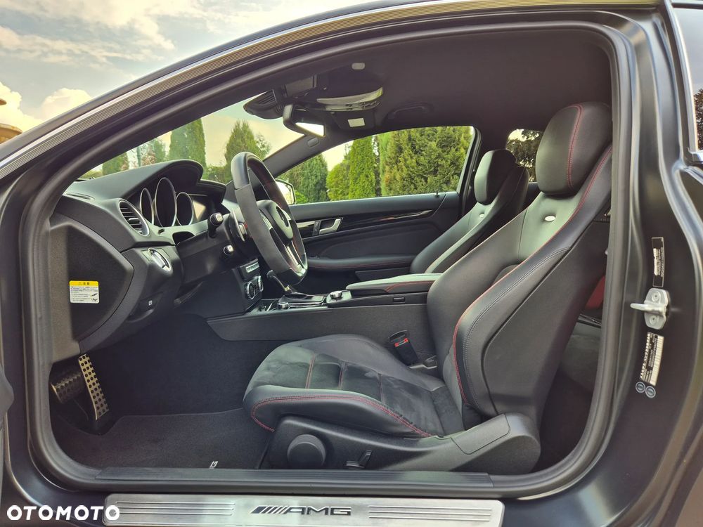 Mercedes-Benz Klasa C 63 AMG Coupe AMG SPEEDSHIFT MCT Black Series - 10