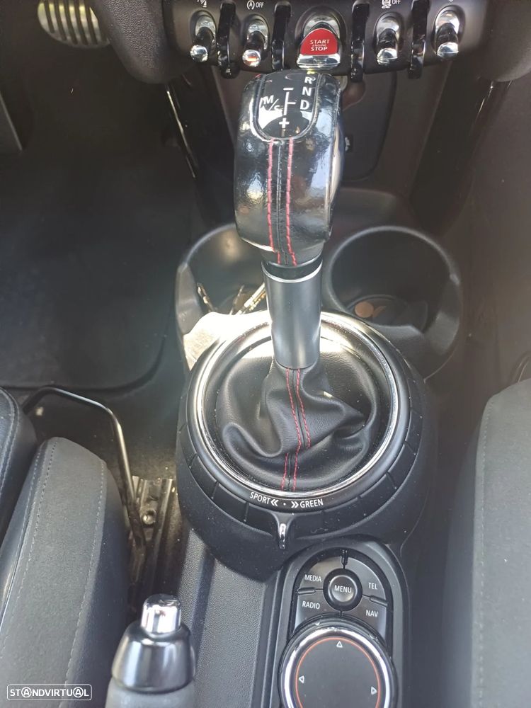 MINI 3 Portas John Cooper Works Aut. - 9