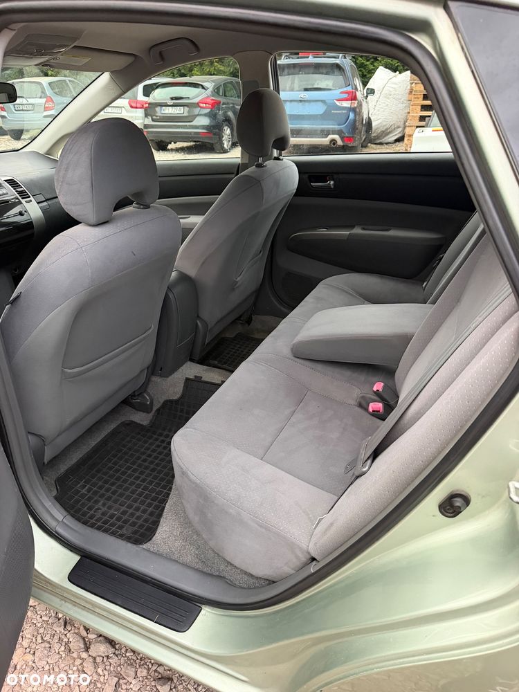Toyota Prius - 17