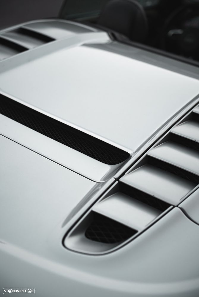 Audi R8 Spyder 4.2 FSI quattro R tronic - 43