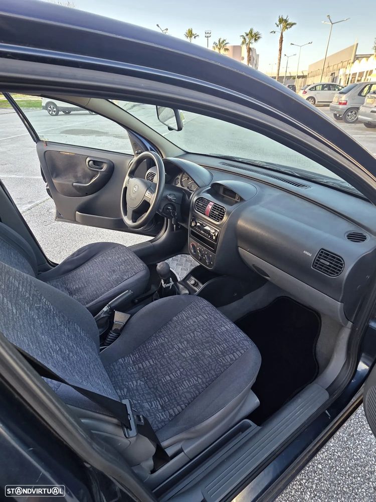 Opel Corsa 1.2 16V Confort - 3