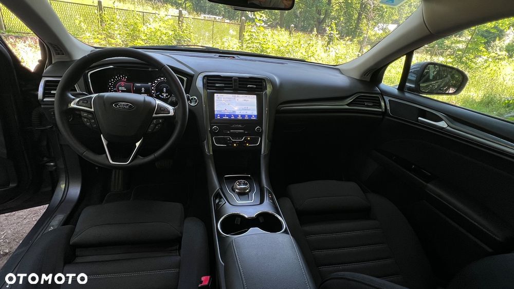 Ford Mondeo - 12