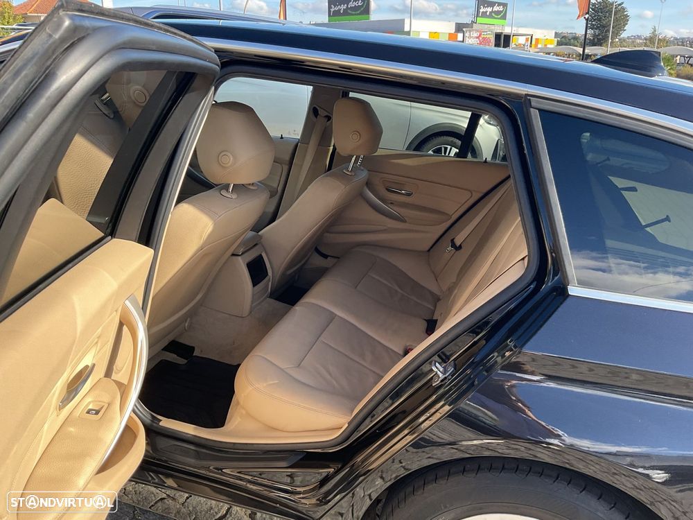 BMW 318 d Touring Line Sport - 34