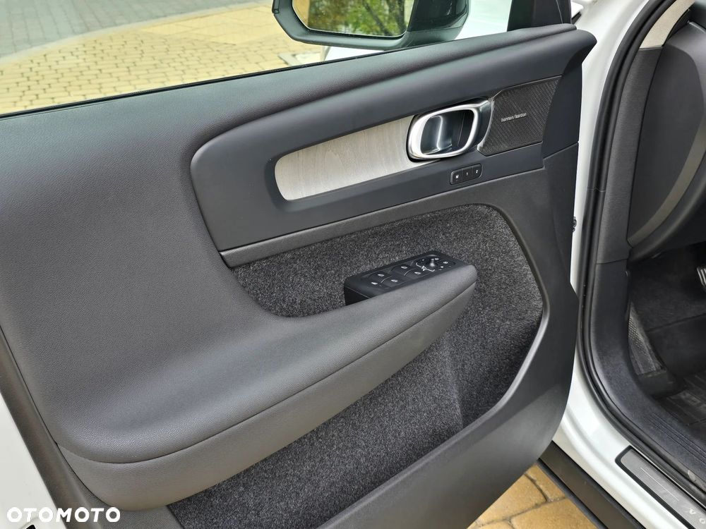 Volvo XC 40 B5 B AWD Inscription - 15