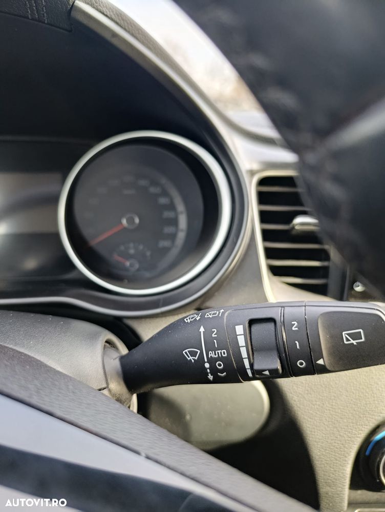 Kia Ceed - 15