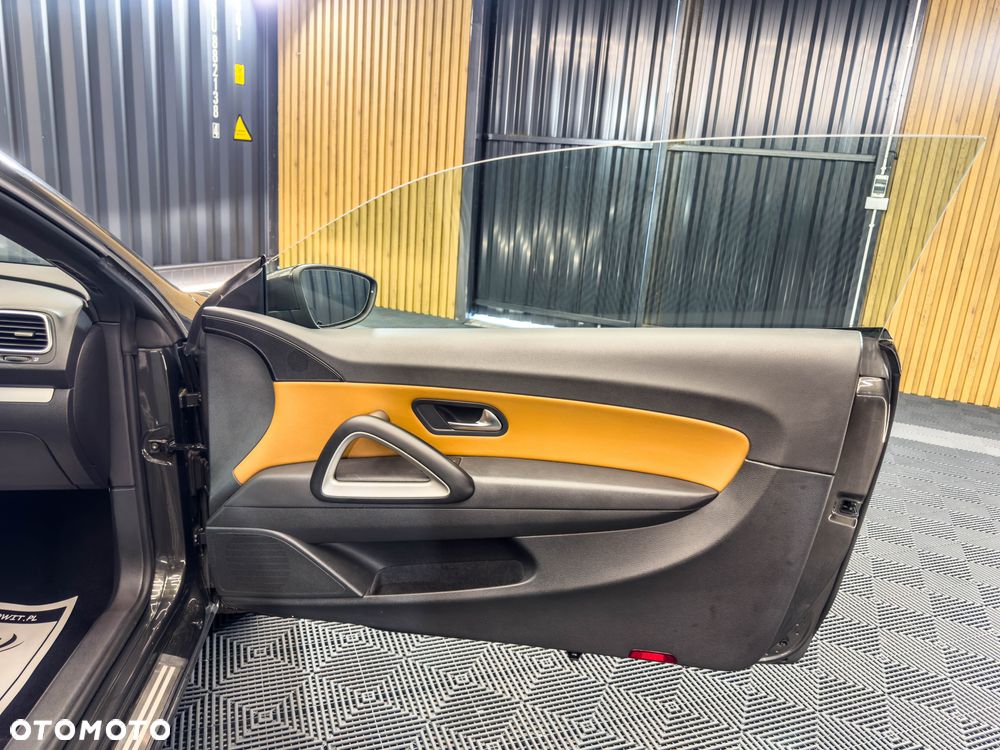 Volkswagen Scirocco 1.4 TSI Shark - 23