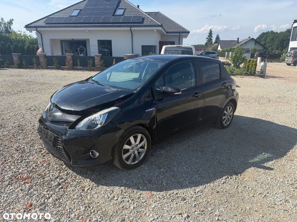 Toyota Yaris Hybrid 100 Sol - 2