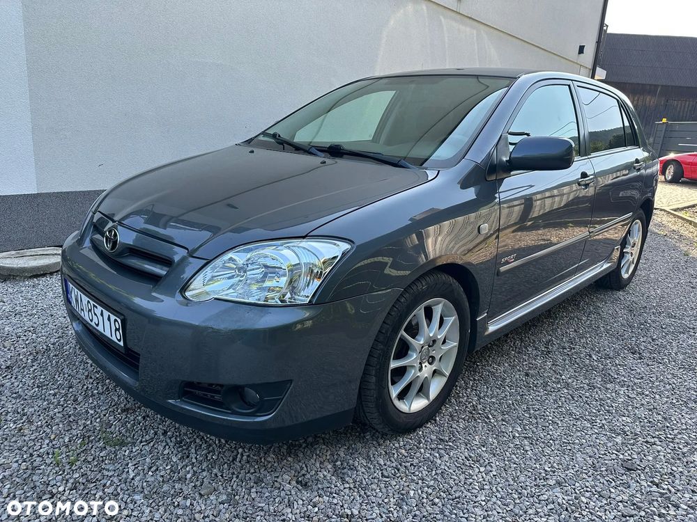 Toyota Corolla - 1