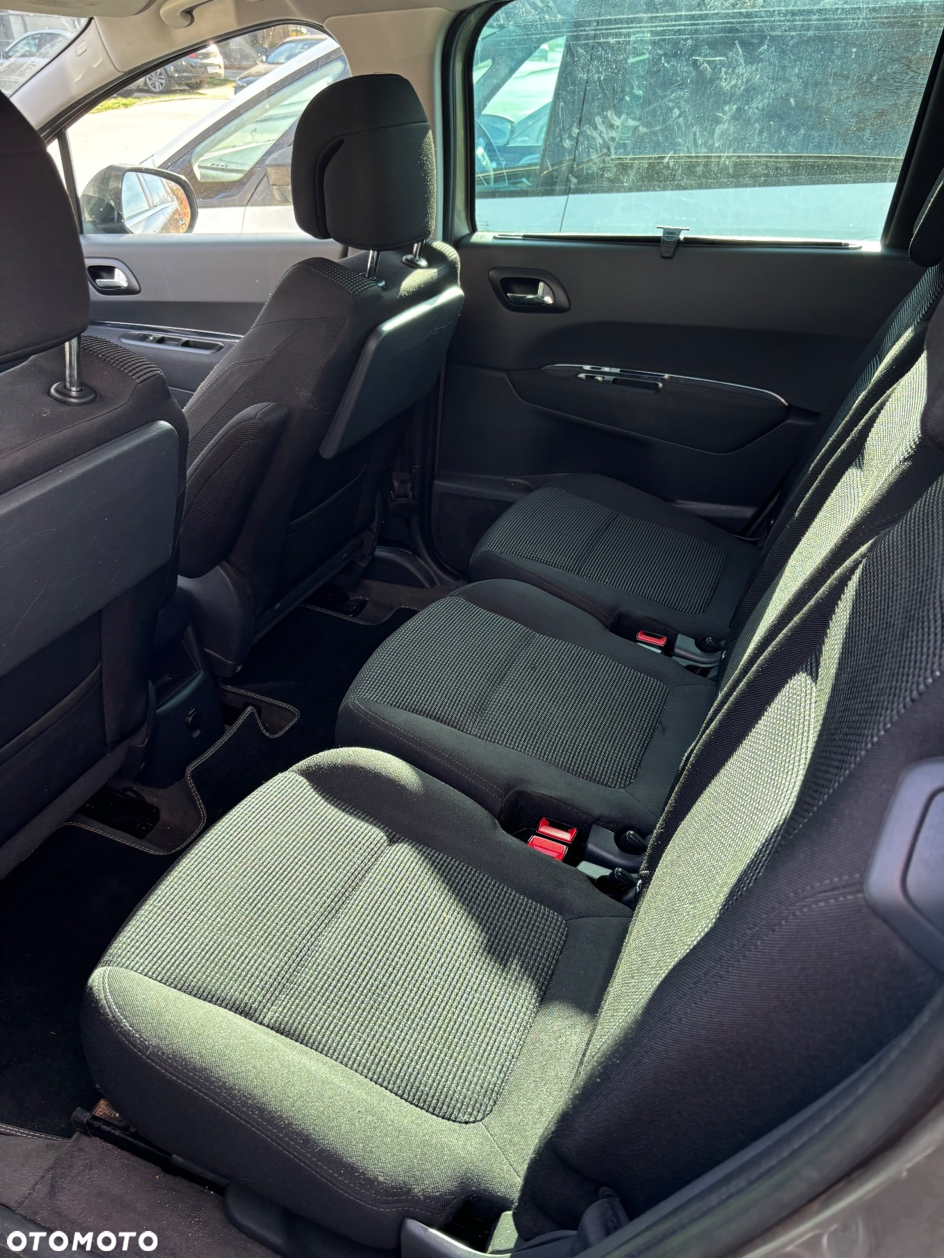 Peugeot 5008 1.6 e-HDi Active S&S 7os - 9