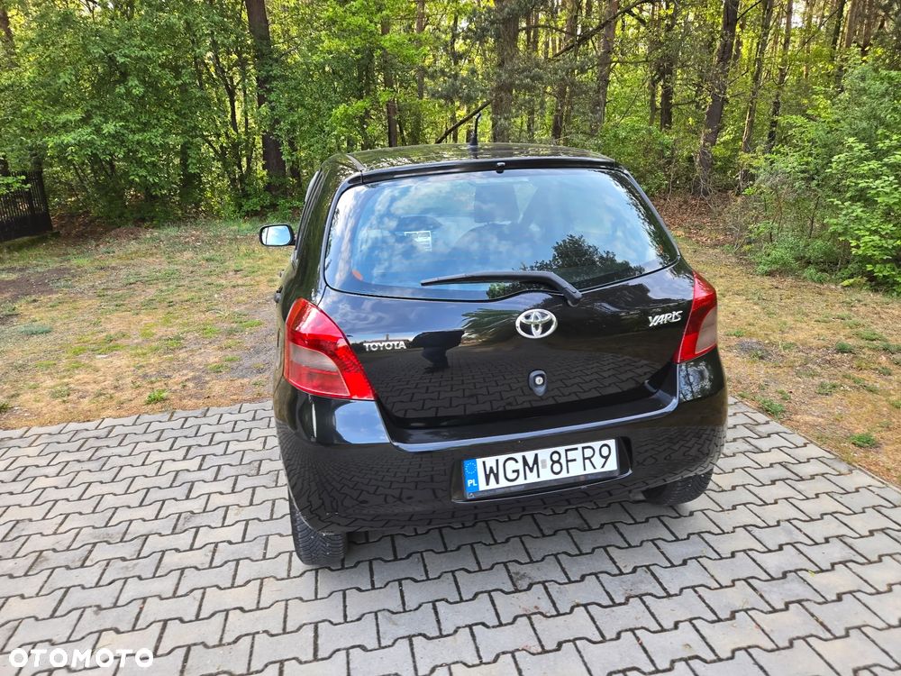 Toyota Yaris 1.3 Prestige - 11