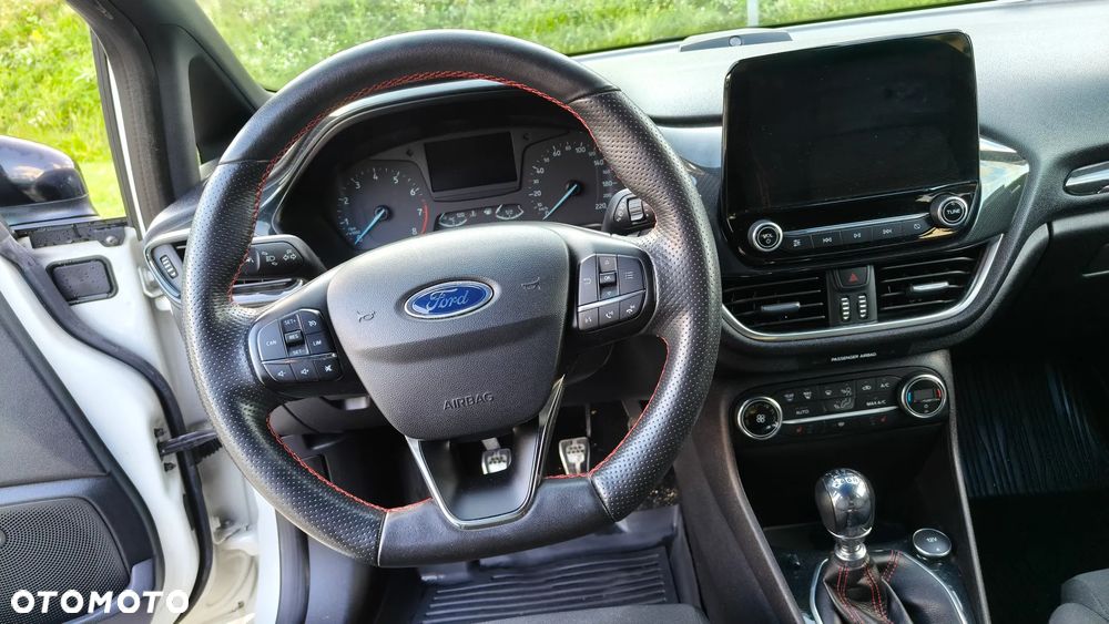 Ford Fiesta - 16