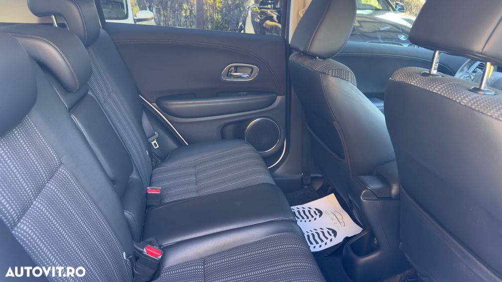 Honda HR-V 1.5 i-VTEC 4x2 CVT Executive - 12