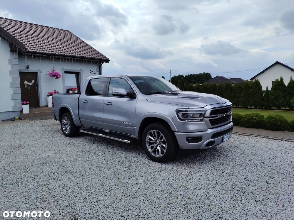 RAM 1500 5.7 Crew Cab Laramie - 16
