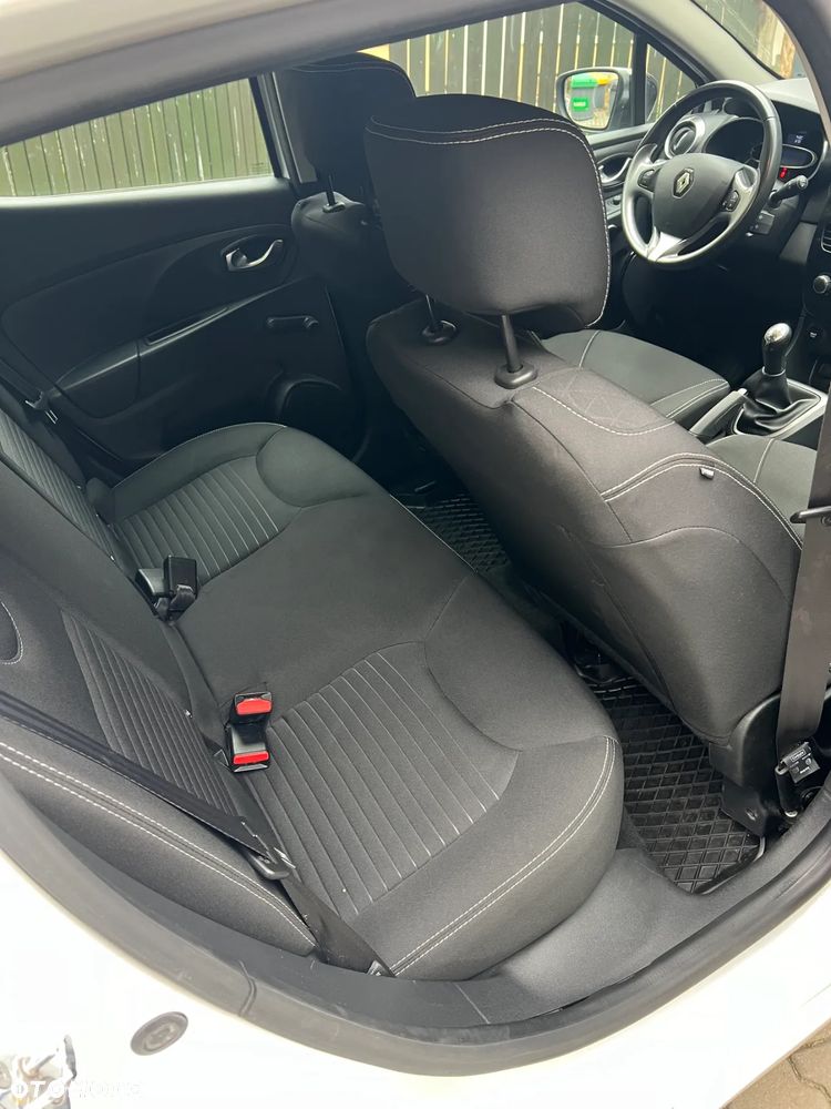 Renault Clio 1.2 16V Limited EU6 - 14