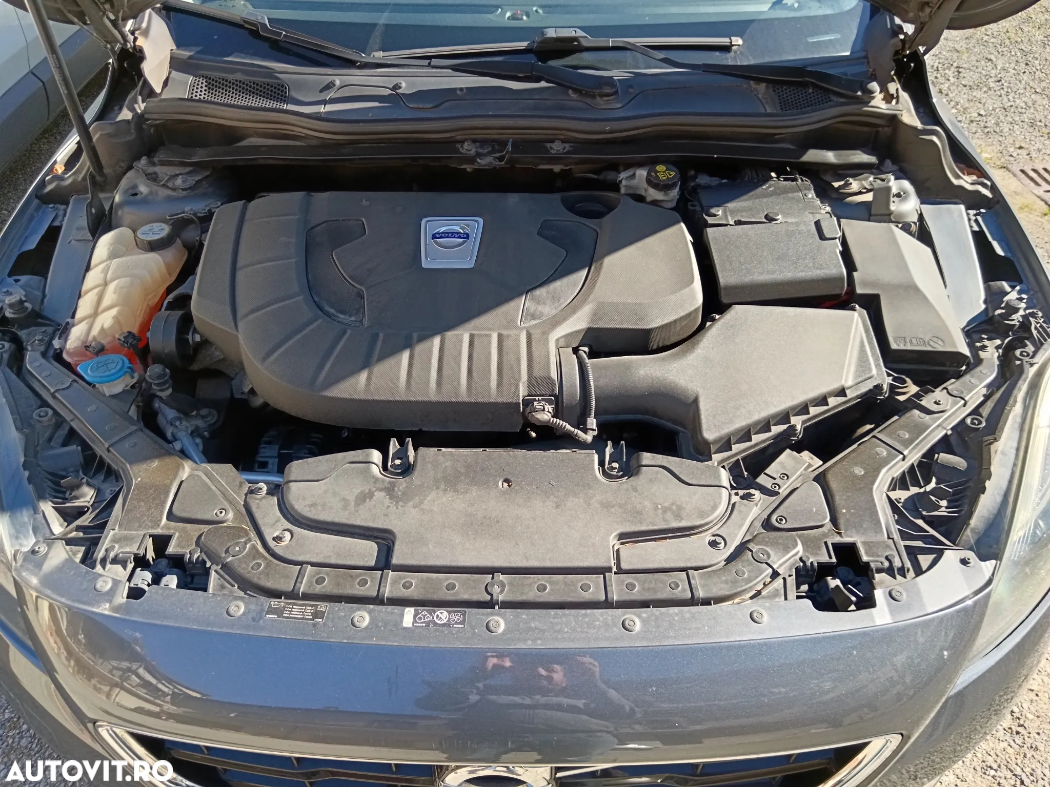 Volvo V40 Cross Country D3 Geartronic Momentum - 2