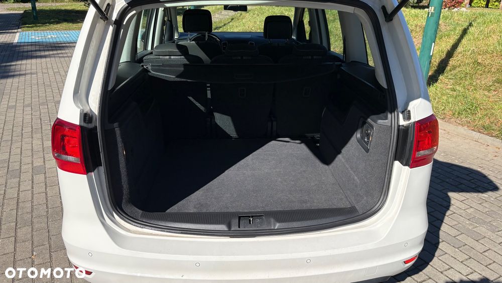 Volkswagen Sharan 2.0 TDI DSG Blue Motion Match - 12