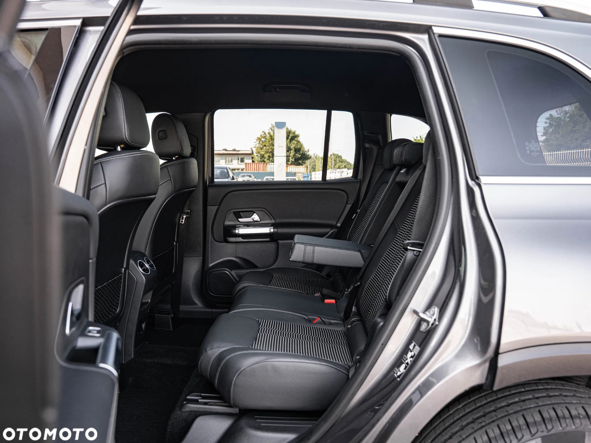 Mercedes-Benz GLB 220 d Progressive 8G-DCT - 30