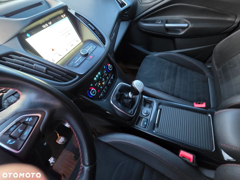 Ford Kuga - 9